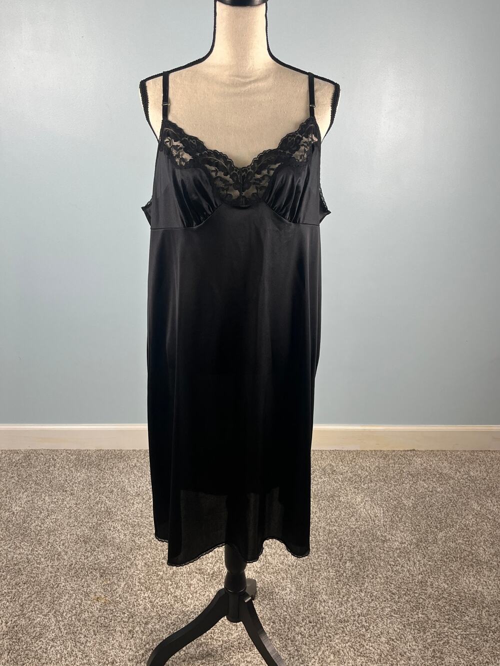 Vintage Vassarette Black Lace Slip Dress Plus Size Satin Nightgown Y2K Lingerie